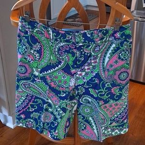 Lilly Pulitzer white label bermudas size 8